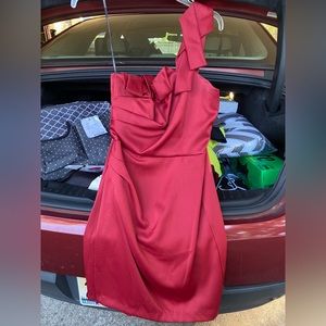 Red semi formal size 6